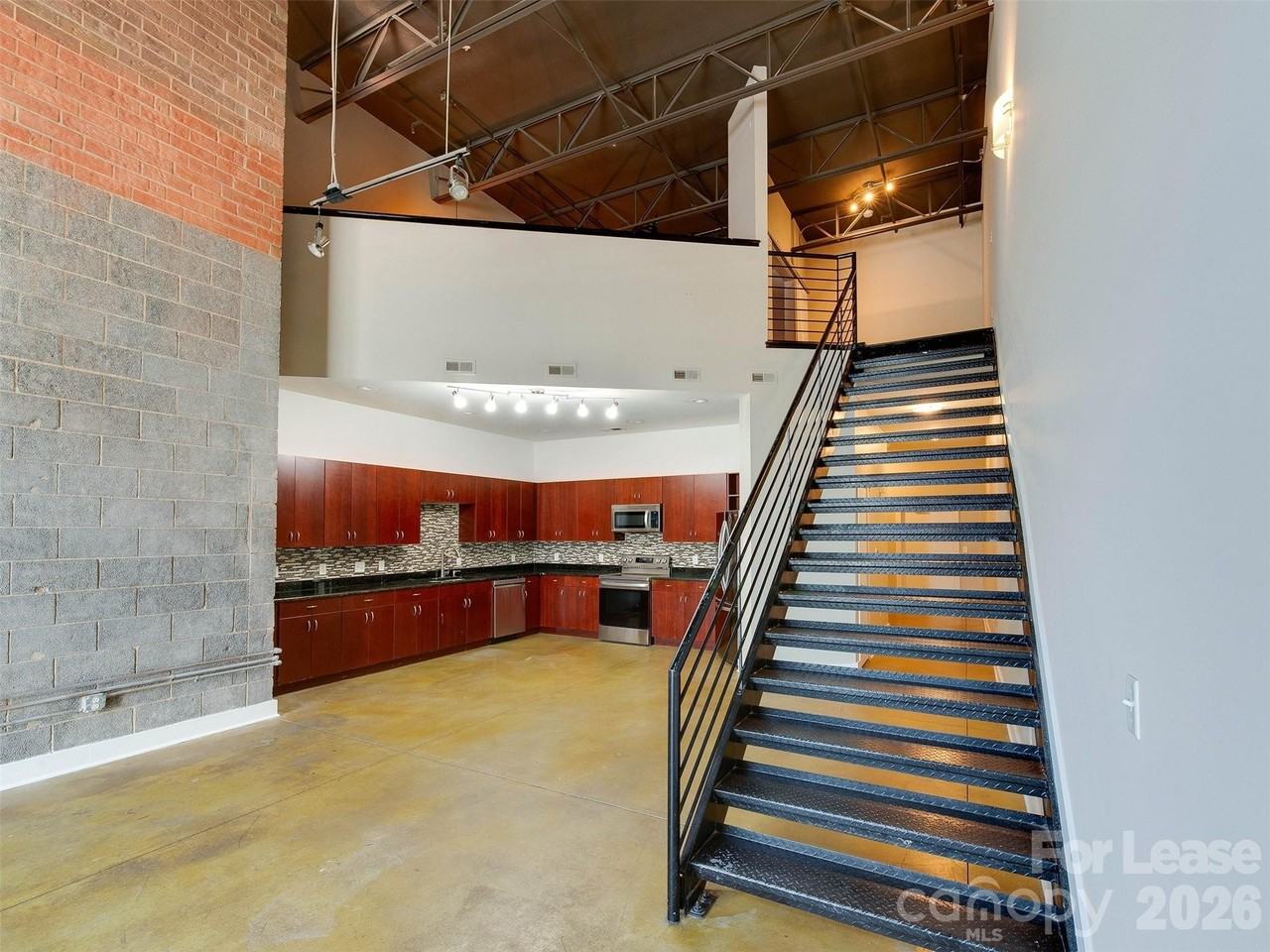 927 Westmere Ave - Photo 7 of 39