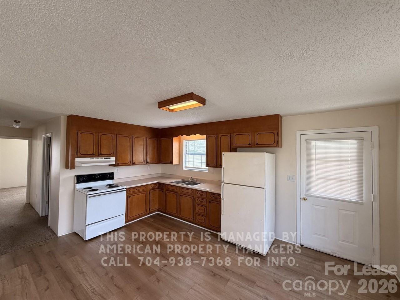1860 Sells Rd - Photo 2 of 9