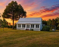 featured image of 450 Carson Rd