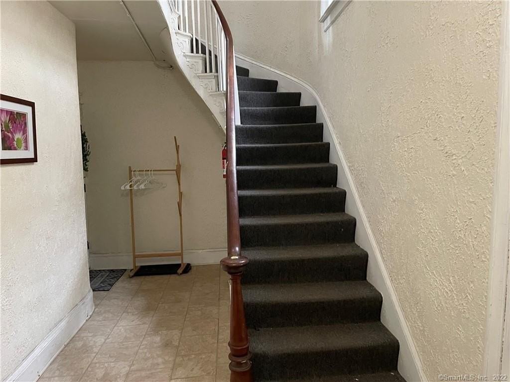 191 Saint John St #2B - Photo 3 of 14