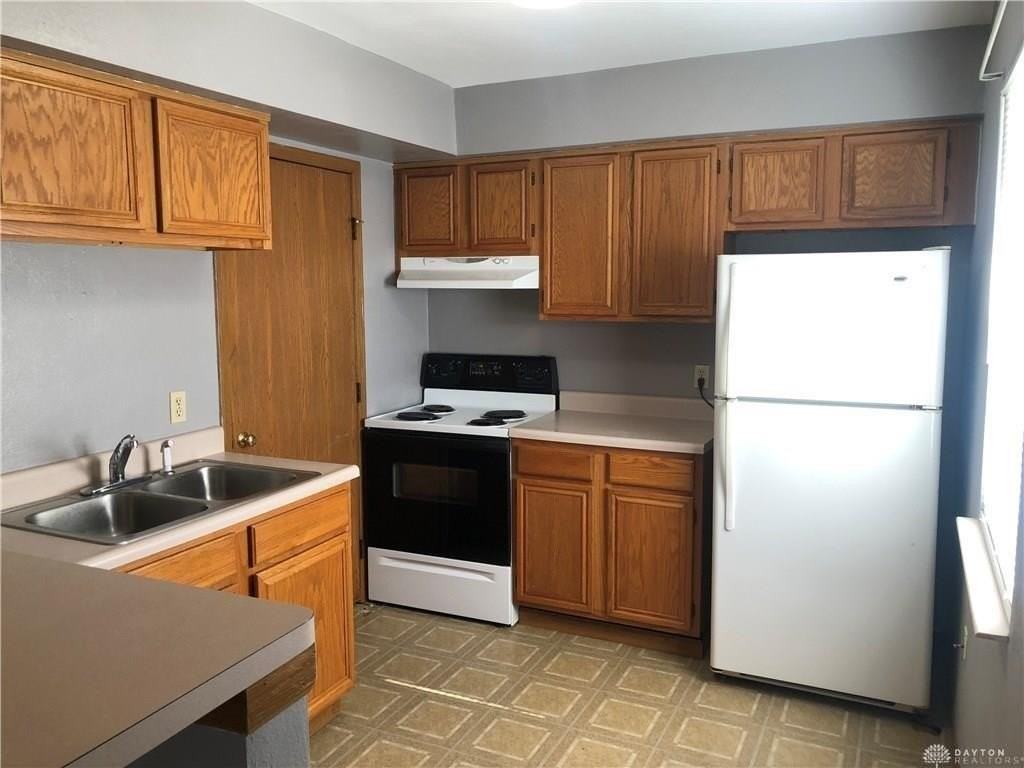 351 Gilbert Ave #351 - Photo 4 of 9