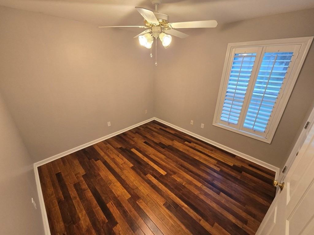 110 N Idlewild Path - Photo 3 of 8