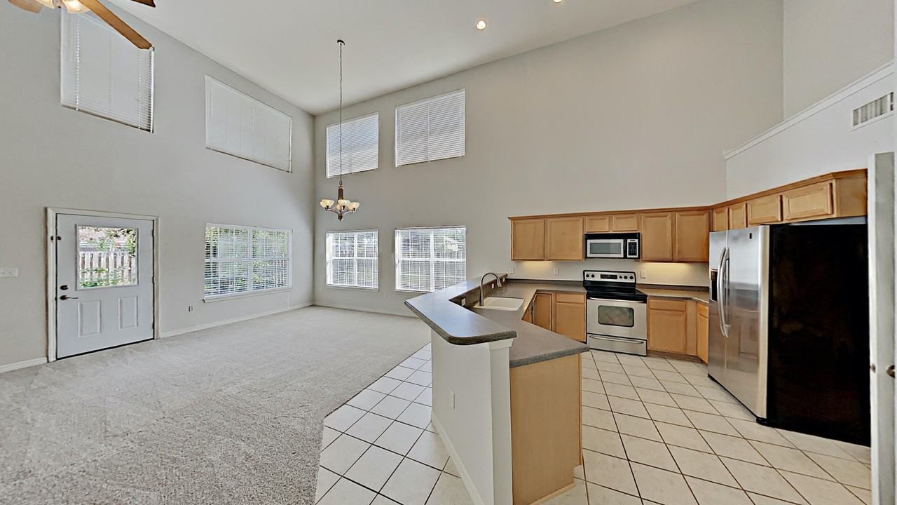 113 Red Maple Ct - Photo 7 of 36