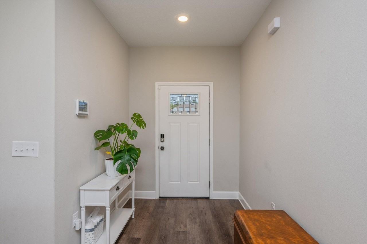 5179 Rabbit Run - Photo 2 of 30