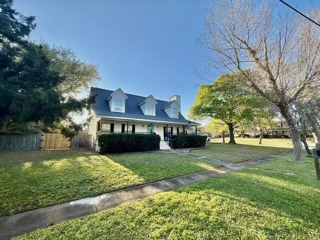 1003 Sandra Dr - Photo 2 of 50