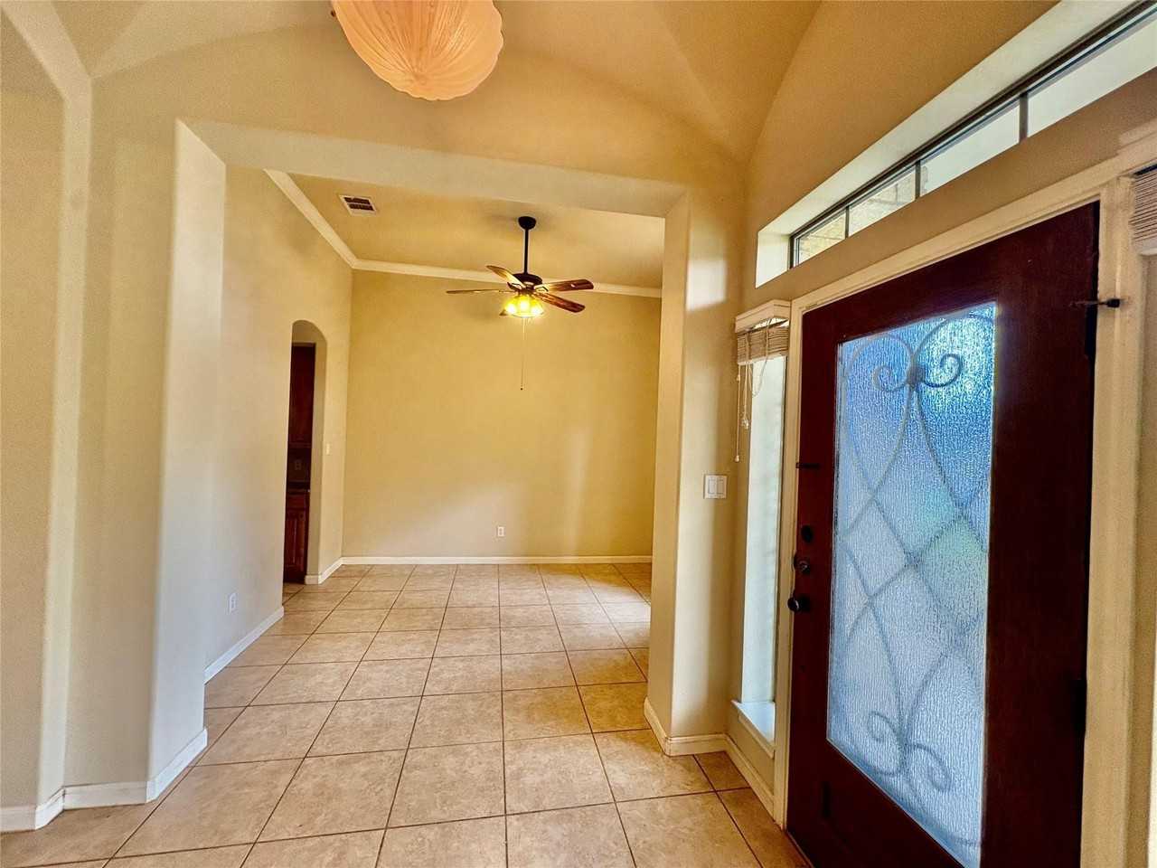 15210 Falcon Dr - Photo 4 of 32