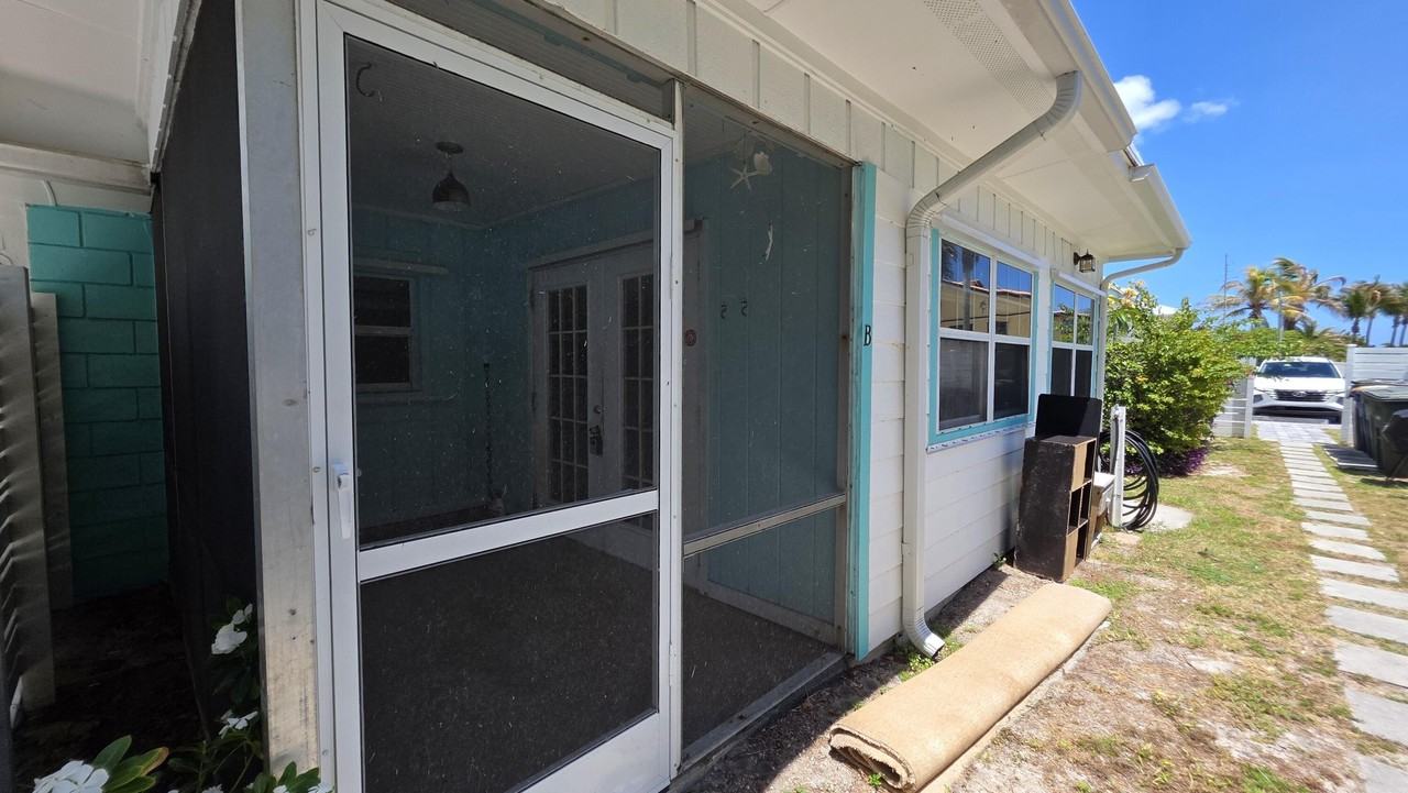 1125 S Ocean Dr - Photo 3 of 9