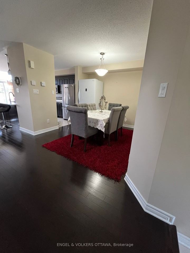 440 Barrick Hill Rd - Photo 7 of 31