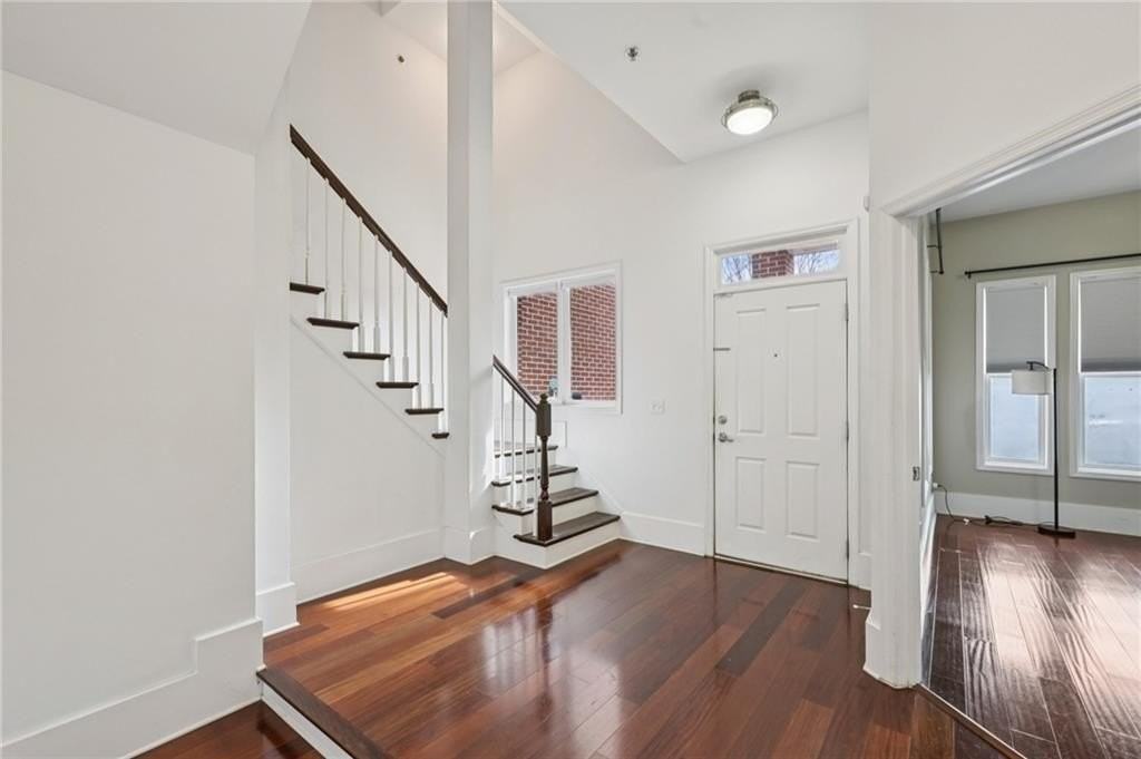 745 Fountainhead Ln Ne #126 - Photo 4 of 47
