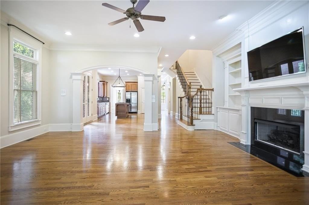 614 Timm Valley Rd Ne #B - Photo 4 of 31