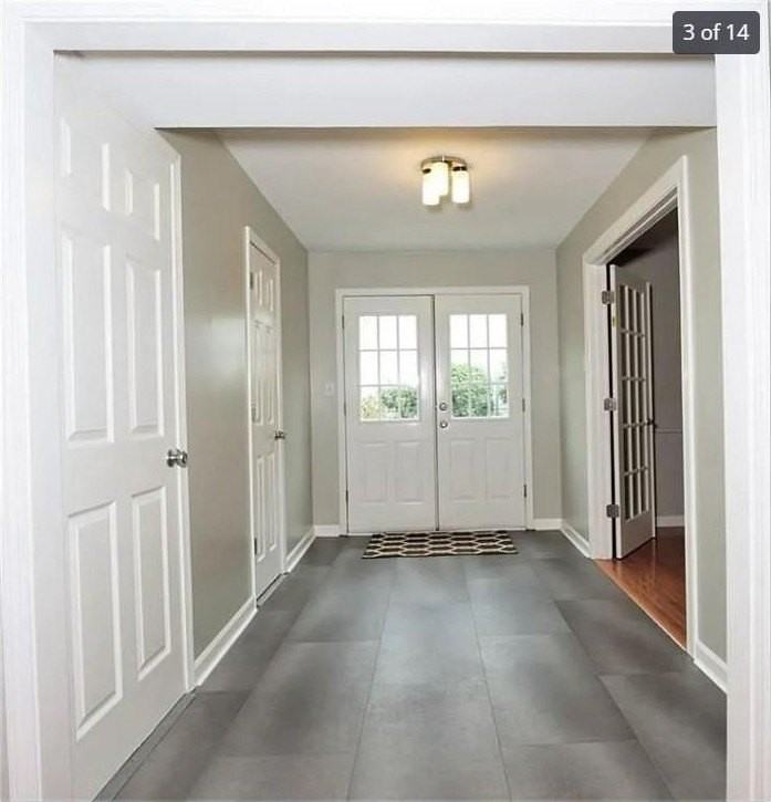 2945 Riverbend Dr - Photo 2 of 11