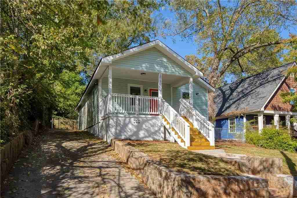 1015 Sims St Sw - Photo 5 of 41