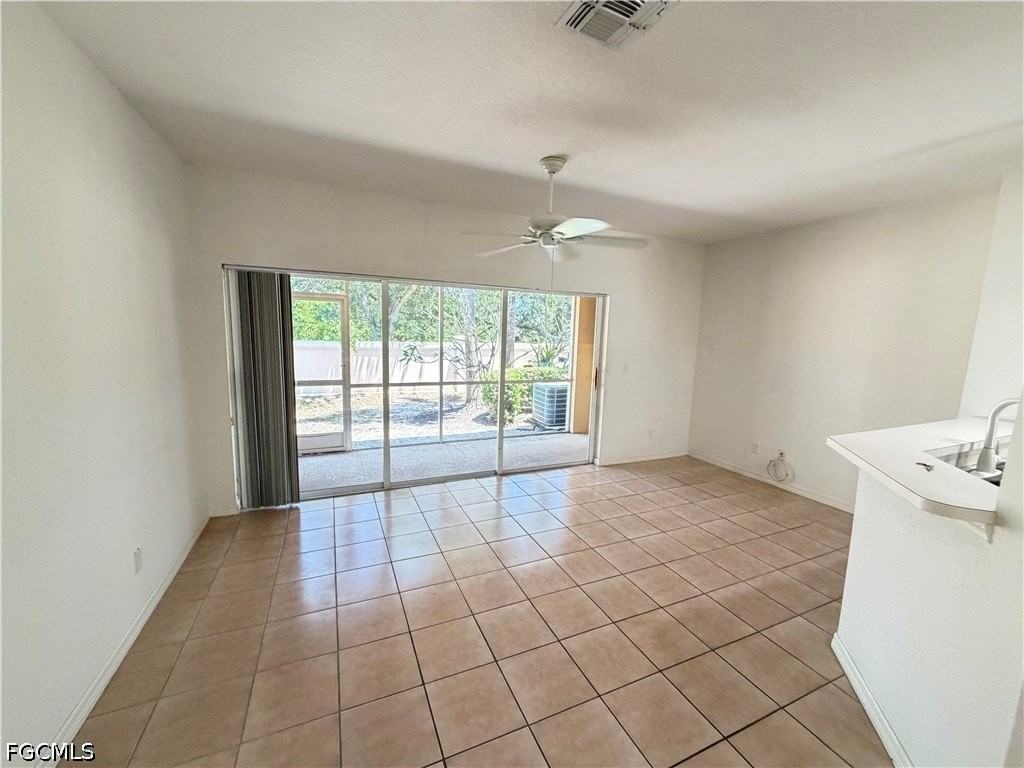 8541 Athena Ct - Photo 3 of 17