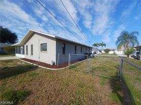 3305 Sw 7th Pl - Photo 1 of 1