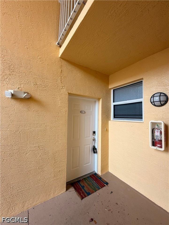 4299 Bellasol Cir #2613 - Photo 2 of 20
