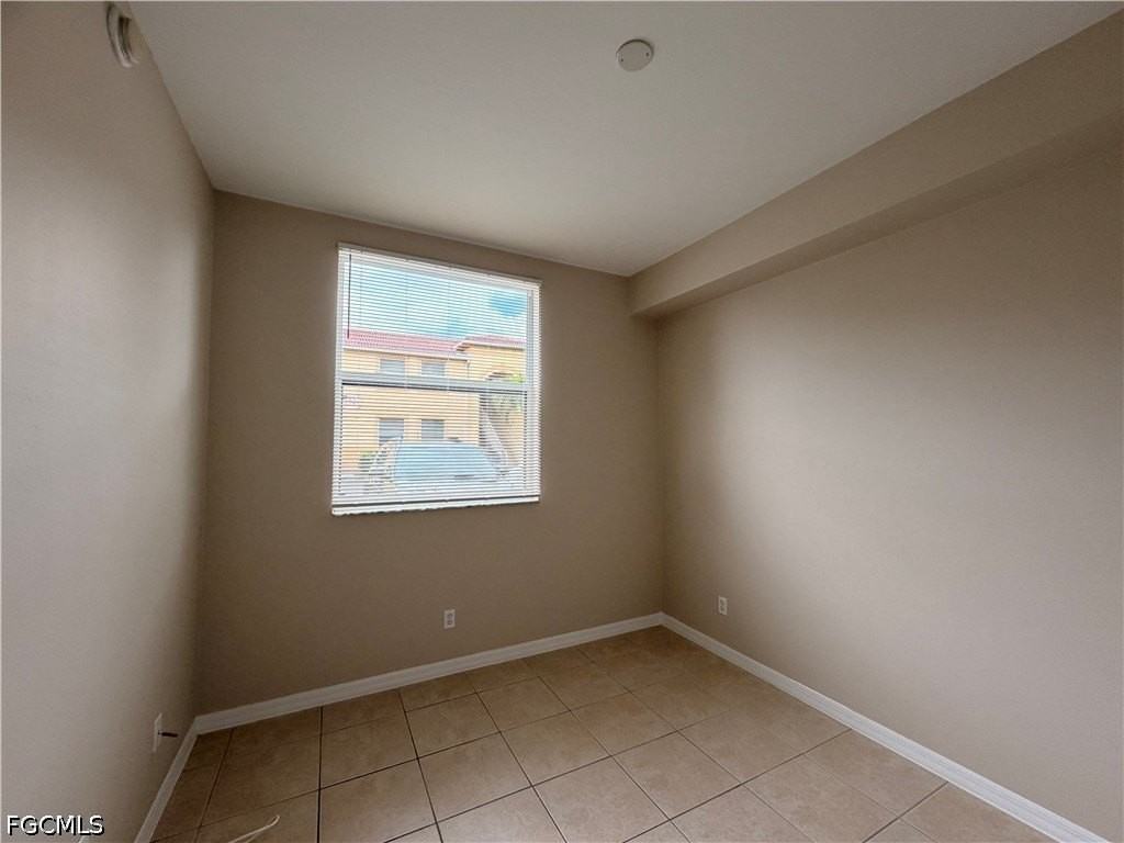 4299 Bellasol Cir #2613 - Photo 6 of 20