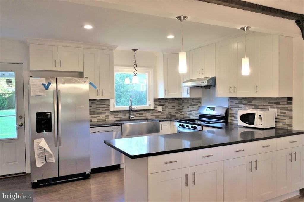 214 Valley Rd - Photo 6 of 23