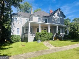 featured image of 109 Ben Hill St #1