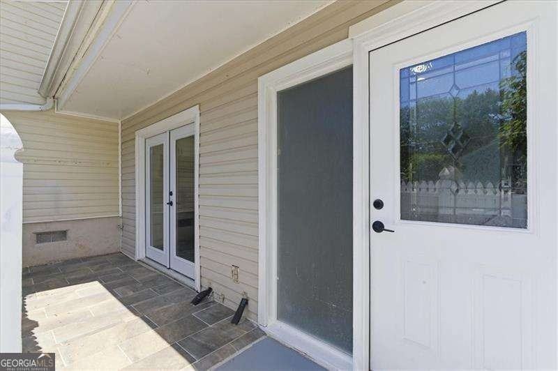 2696 Greentree Dr Se - Photo 3 of 34
