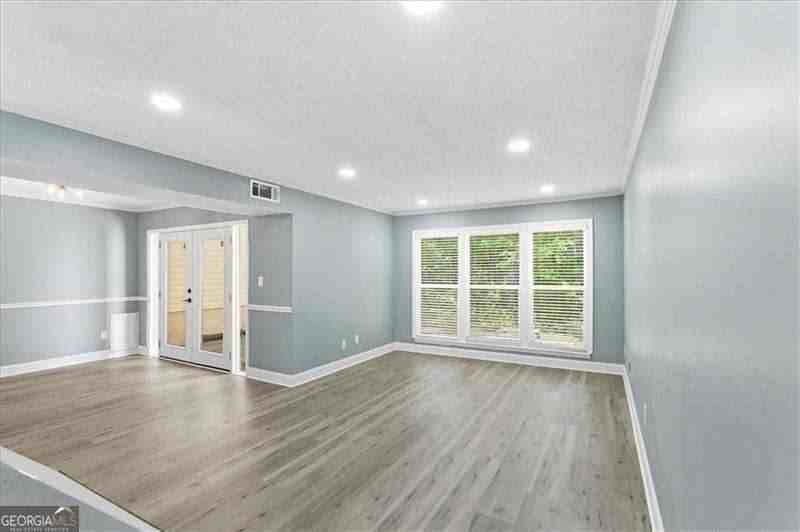 2696 Greentree Dr Se - Photo 7 of 34