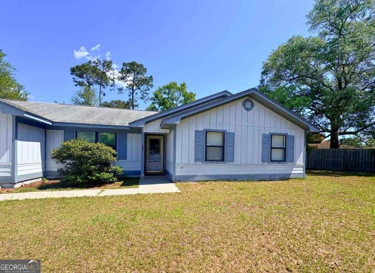 142 Woodvalley Ct - Photo 3 of 50