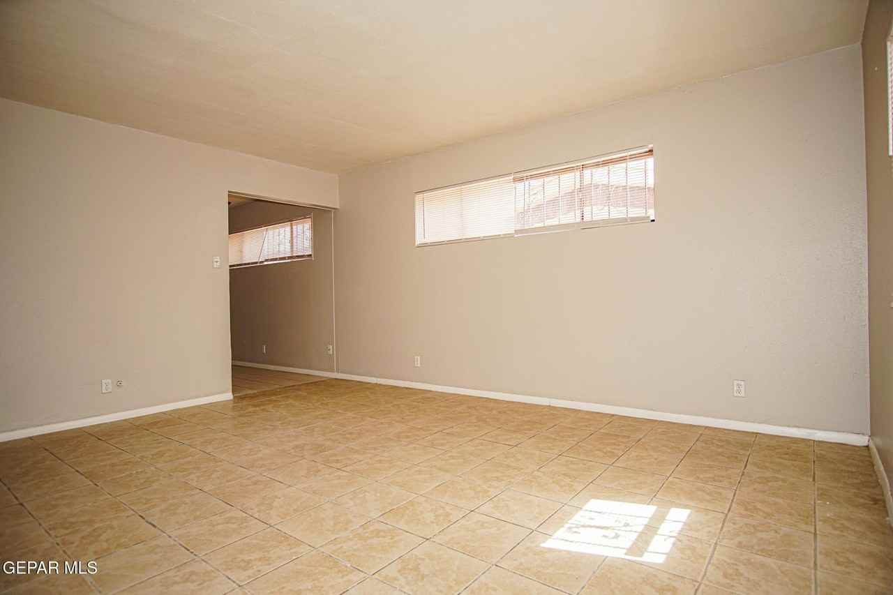 408 Mississippi Ave #B - Photo 2 of 15