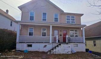 featured image of 942 E Elm St #2ndFL