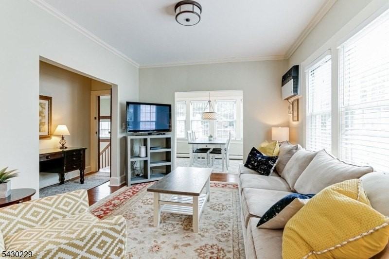 34 Fairview Ave #2 - Photo 4 of 22