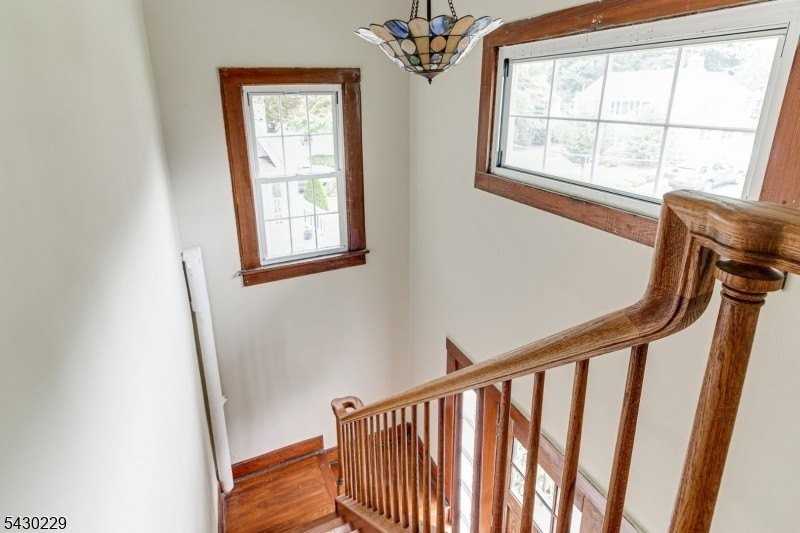 34 Fairview Ave #2 - Photo 6 of 22