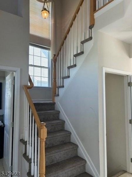 240 Winding Hill Dr - Photo 5 of 11