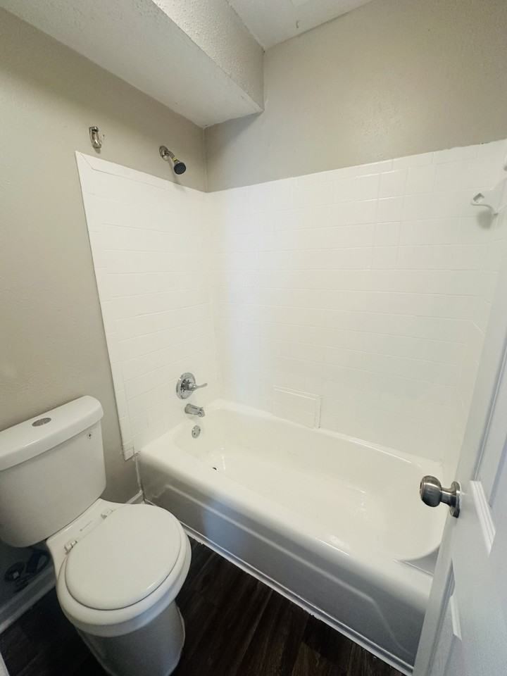 2050 Meriwood Drive - Photo 6 of 11