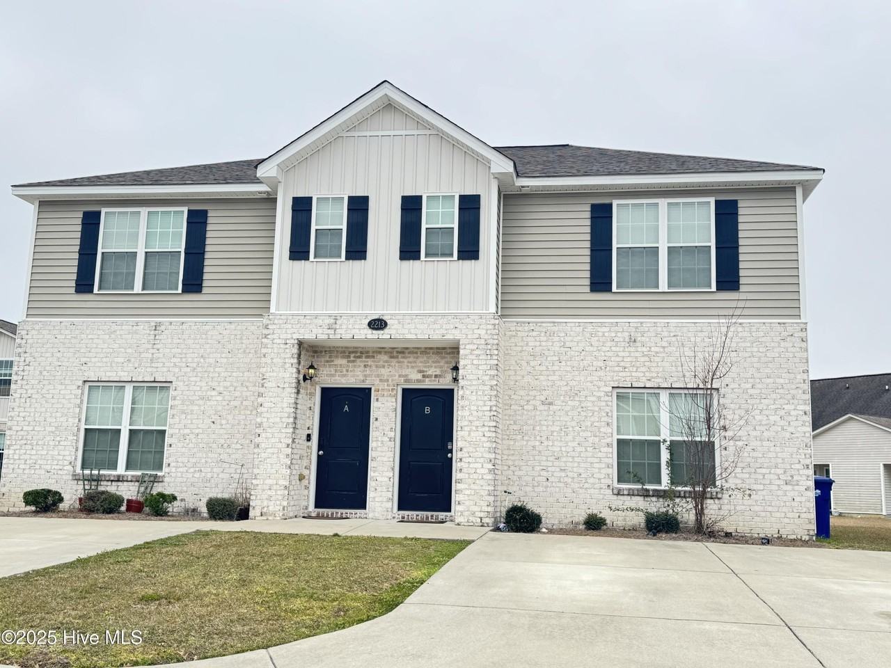 2213 Chavis Dr #B - Photo 2 of 17