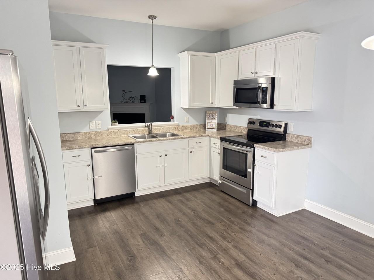 2213 Chavis Dr #B - Photo 5 of 17