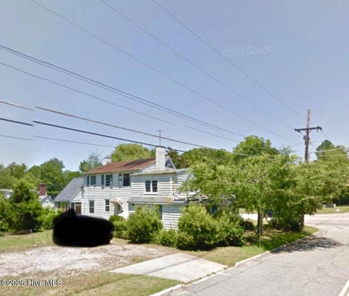 901 Hines St W - Photo 3 of 4