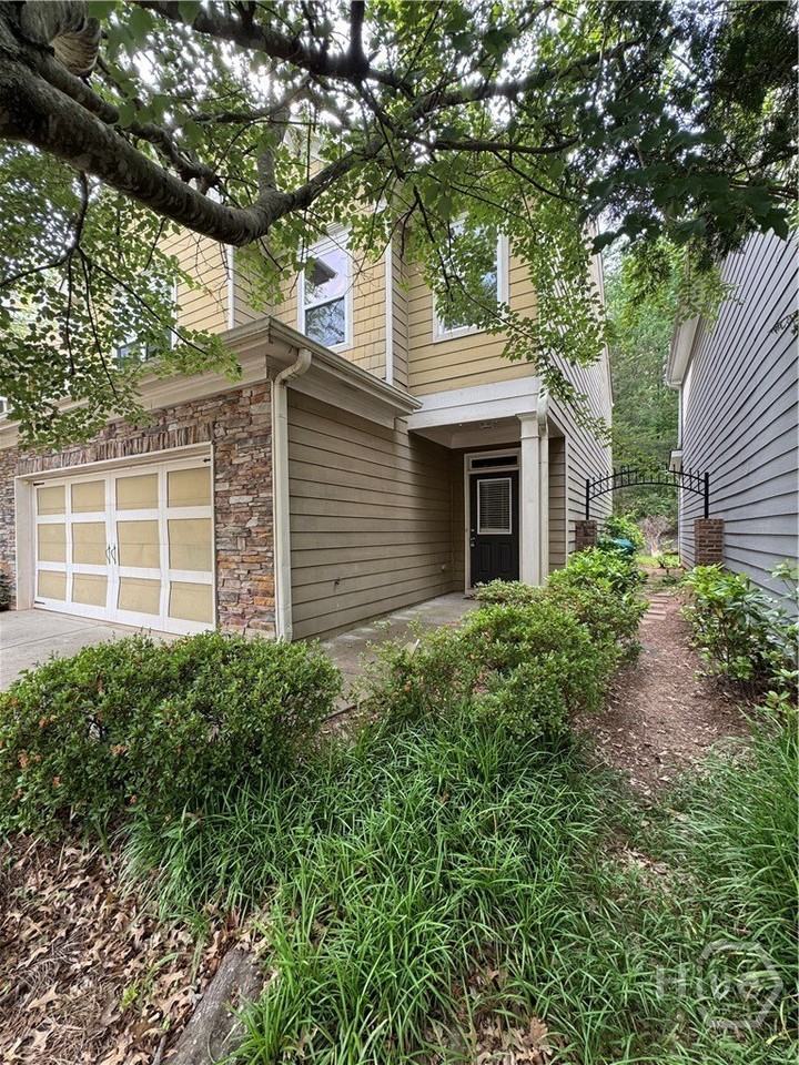 1455 Blackstone Way - Photo 3 of 28
