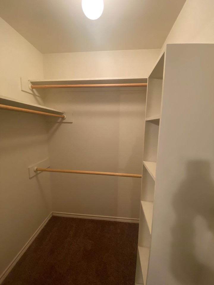 5420 Kemper St - Photo 5 of 19