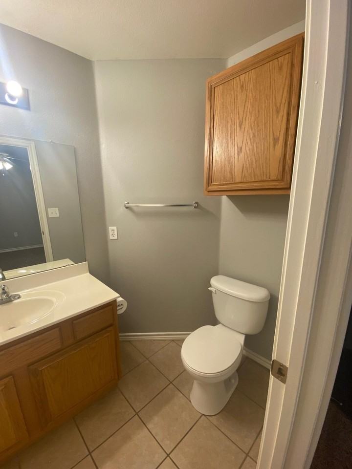5420 Kemper St - Photo 6 of 19