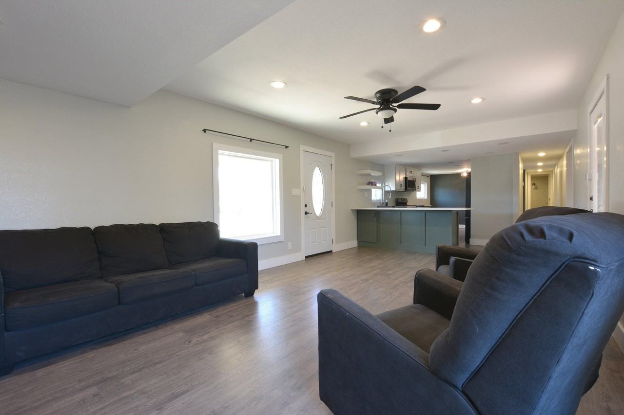 8406 County Road 6430 - Photo 6 of 21