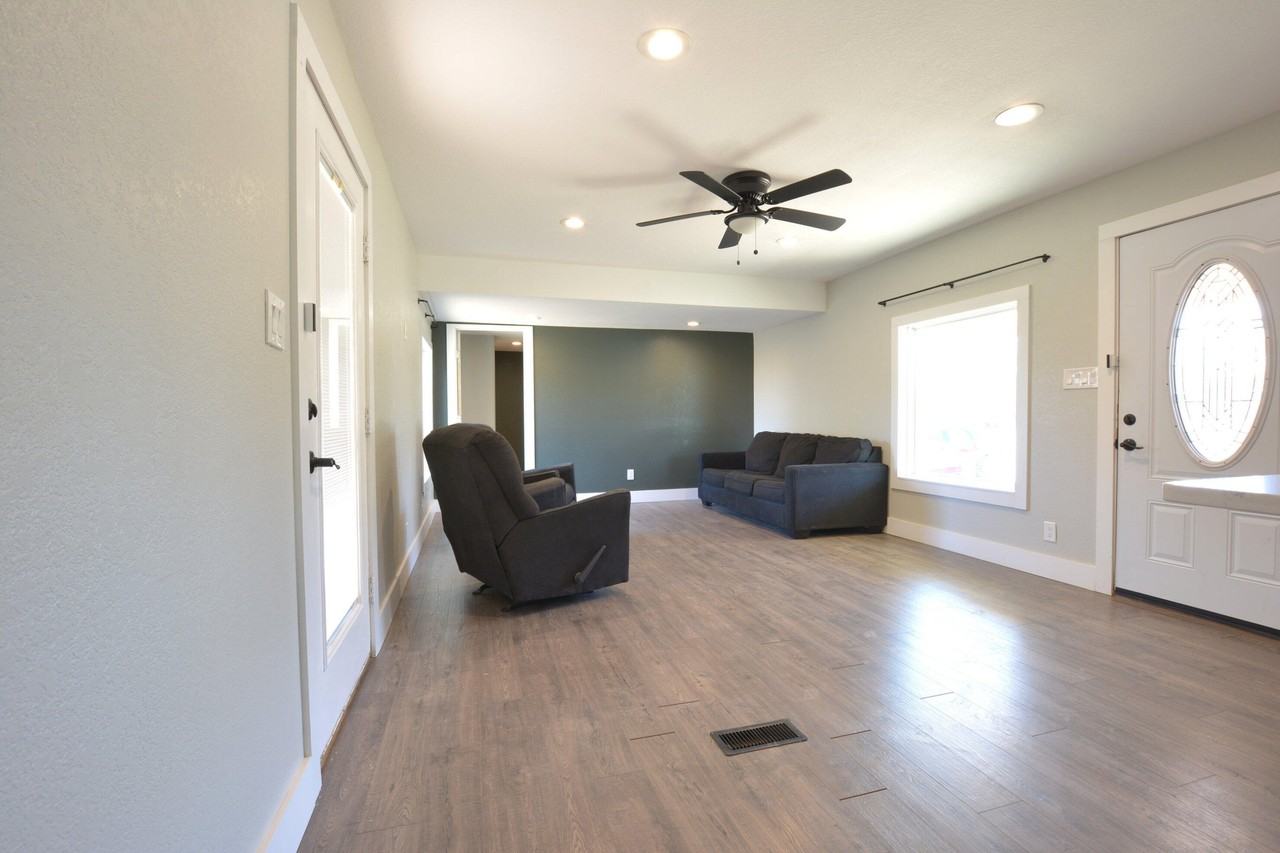 8406 County Road 6430 - Photo 7 of 21