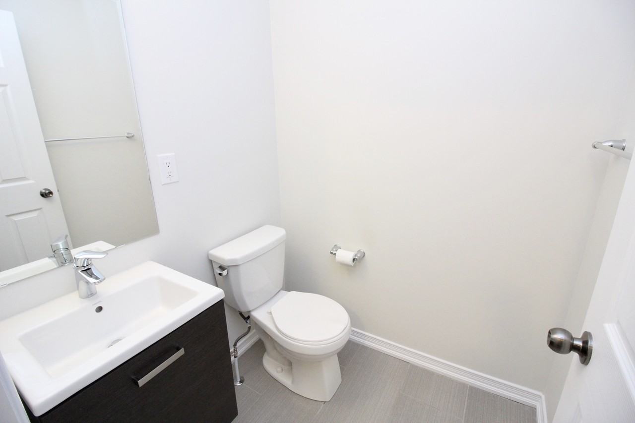 7678 Buckeye Cres #1 - Photo 3 of 18