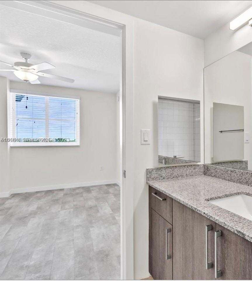 400 Nw 112th Ave #828 - Photo 6 of 14