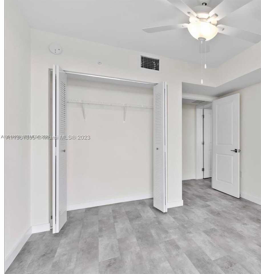 400 Nw 112th Ave #828 - Photo 7 of 14