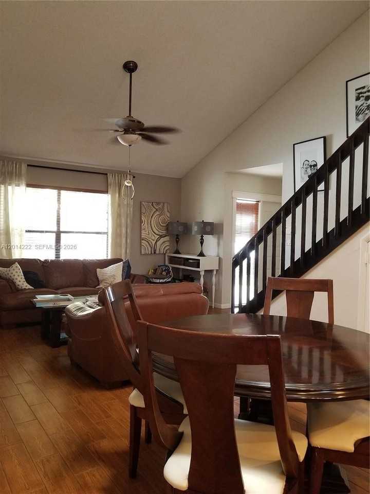 8509 Shadow Ct #2-11 - Photo 4 of 31