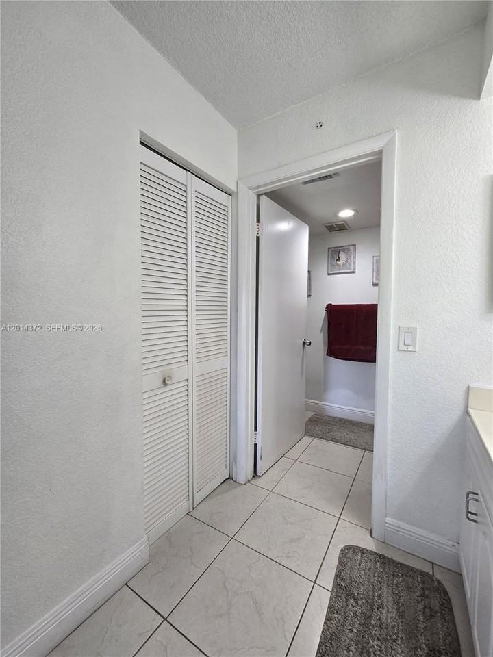 1001 Coral Club Dr #1001 - Photo 5 of 25