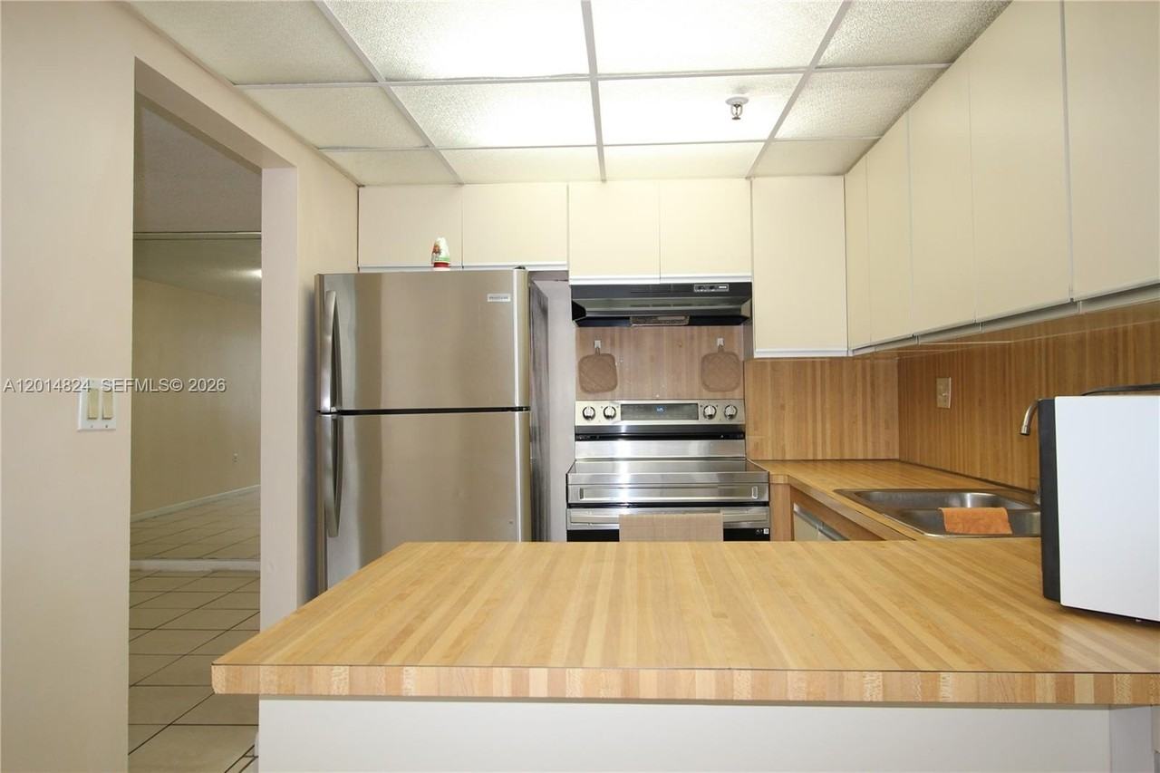 17890 W Dixie Hwy 519 Hwy #519 - Photo 4 of 37