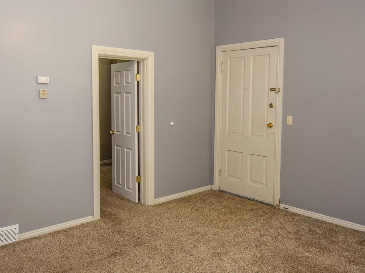 502 W Center St #1 - Photo 7 of 17