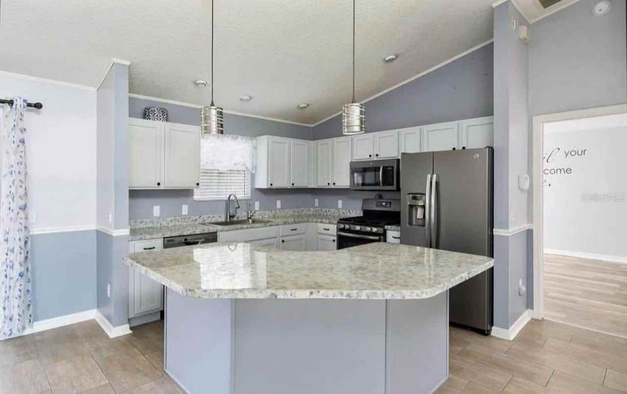 104 Cherry Blossom Ln - Photo 6 of 17