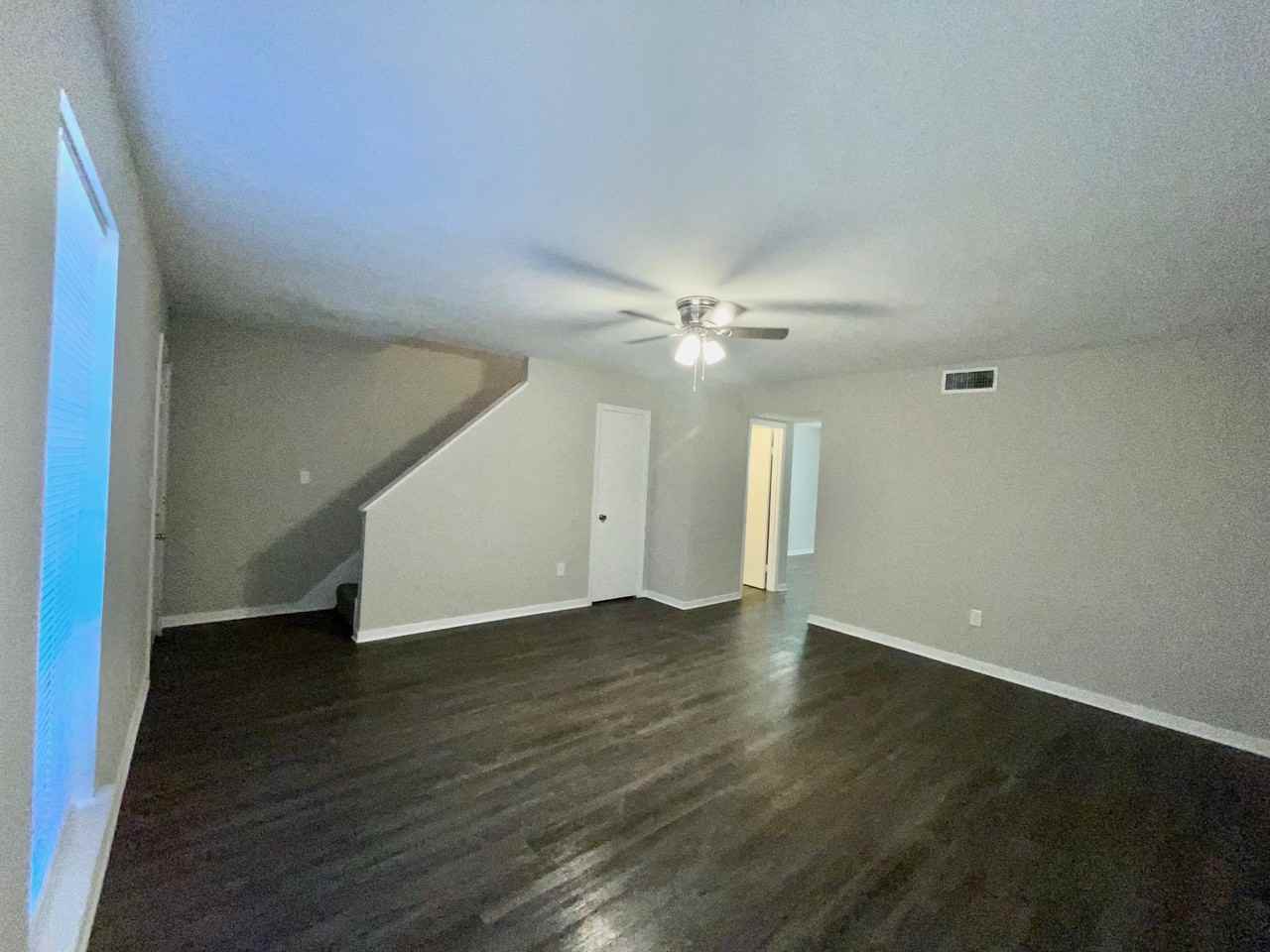 403 Lindale Dr #B - Photo 6 of 8