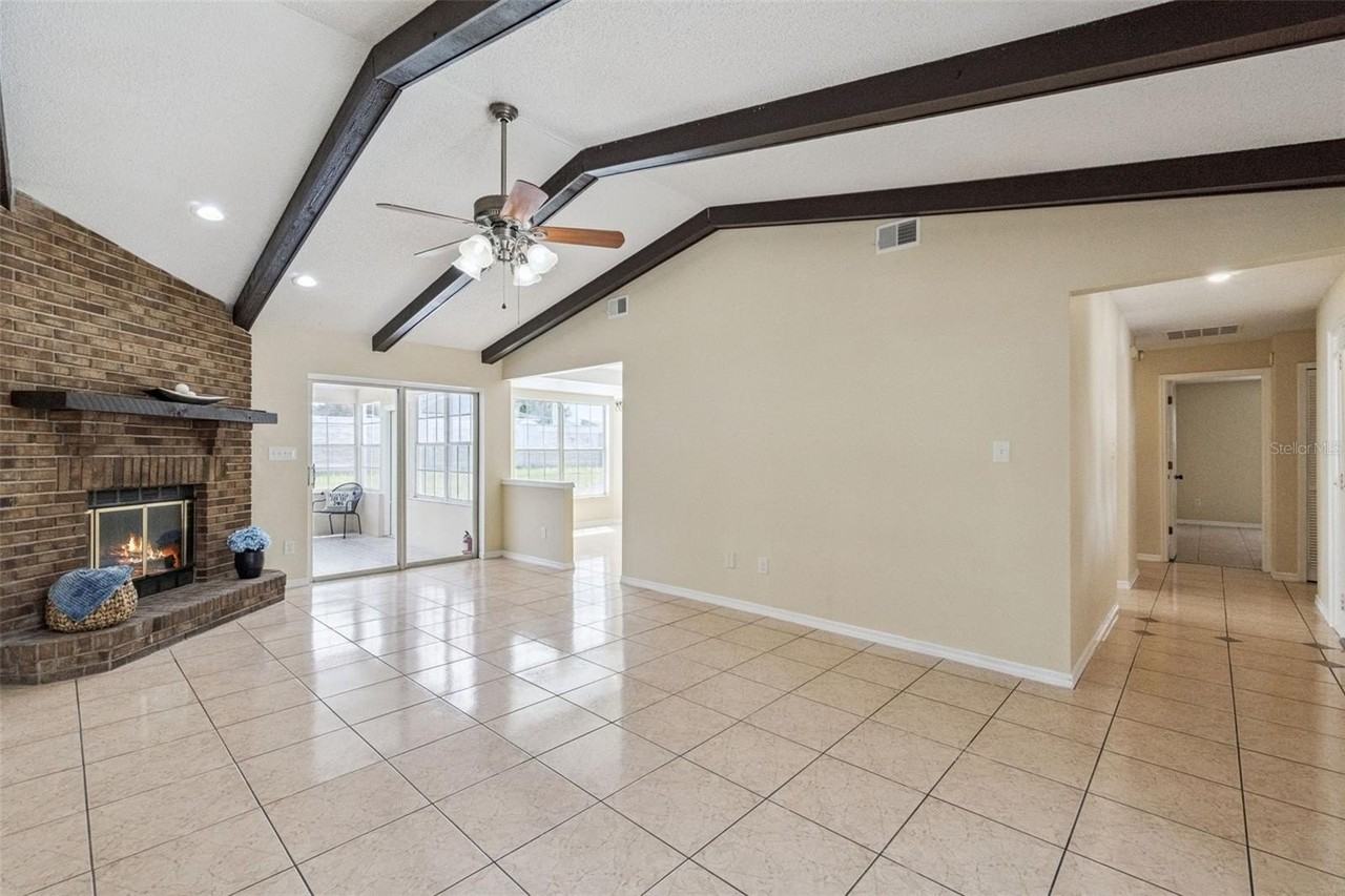 4136 Tall Tree Dr - Photo 6 of 45