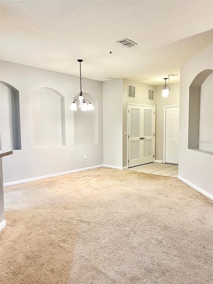 3000 Laurel Park Ln #101 - Photo 5 of 21